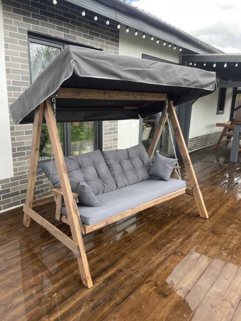 Садовые качели СЕЛЕНА ПРЕМИУМ 3.0 (трехместные) деревянные с покраской Серый Садовые качели СЕЛЕНА ПРЕМИУМ 3.0 (трехместные) деревянные с покраской Серый